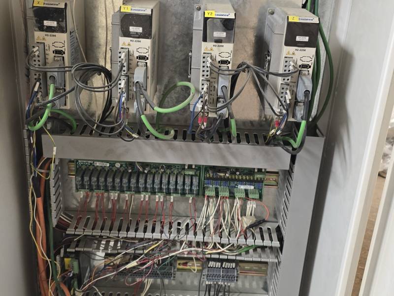 routeur-cnc-armoire-electrique.jpg